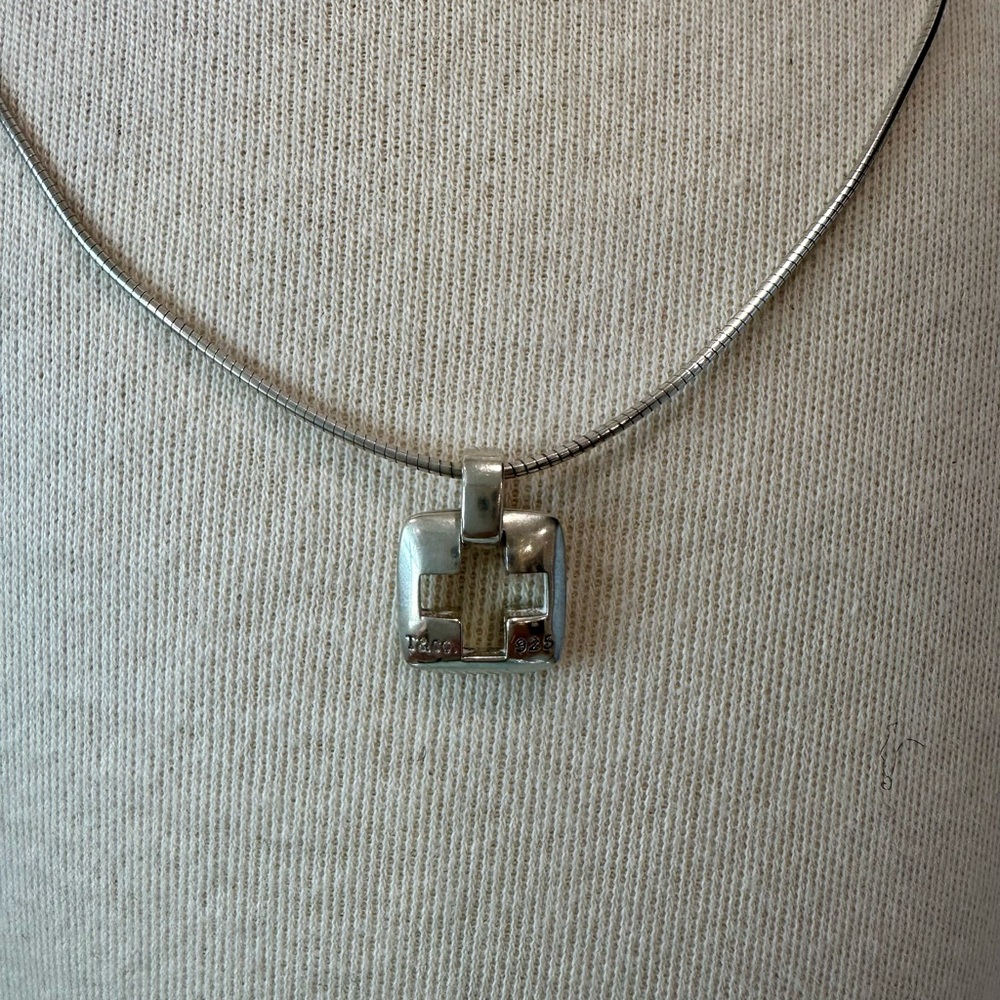 AUTHENTIC Tiffany & Co Sterling Silver Cross Cutout Pendant Necklace - Picture 4 of 15